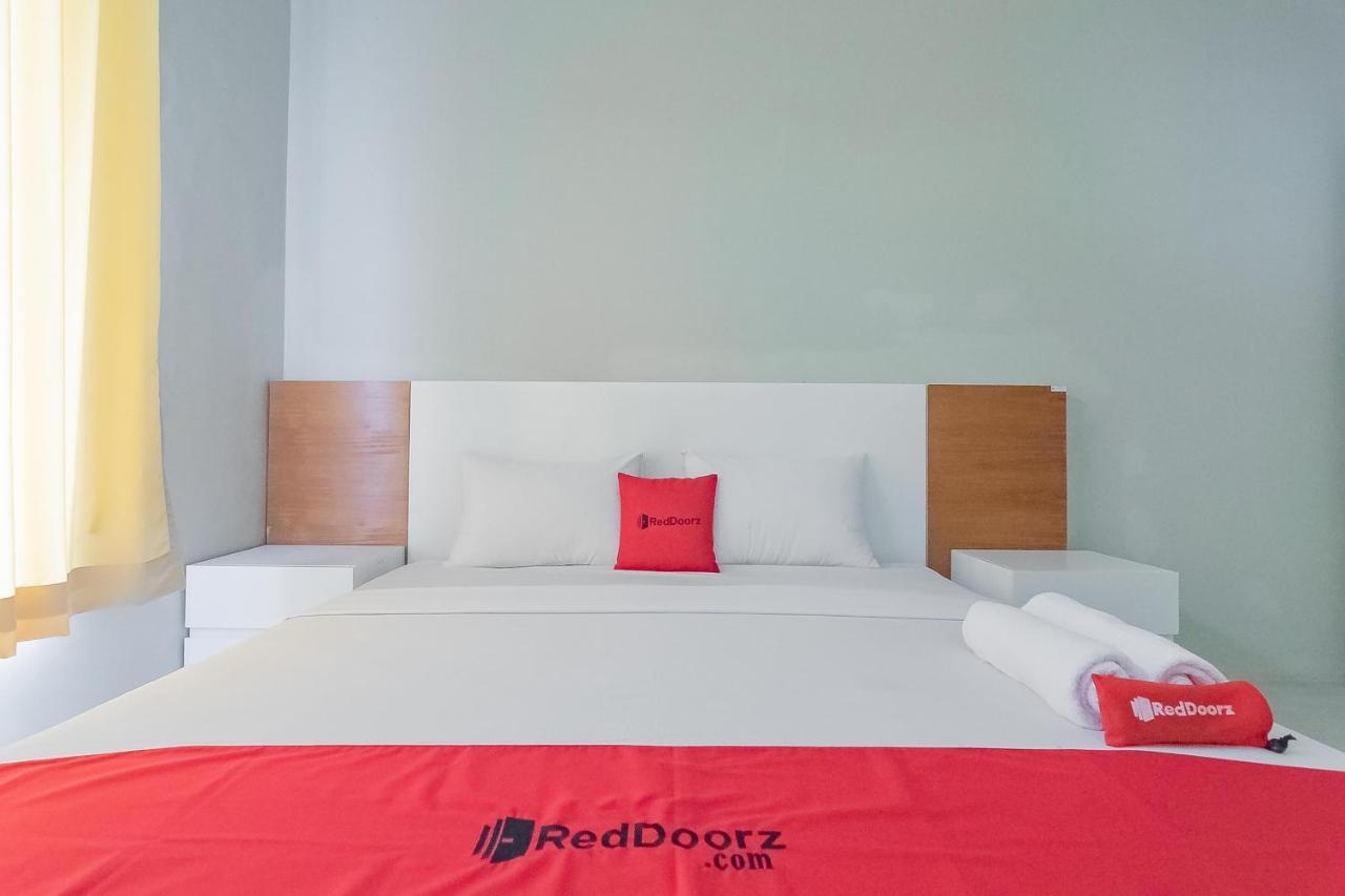 Reddoorz Resort Syariah Near D'Castello Ciater Subang Extérieur photo