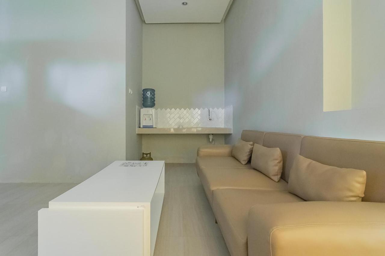 Reddoorz Resort Syariah Near D'Castello Ciater Subang Extérieur photo