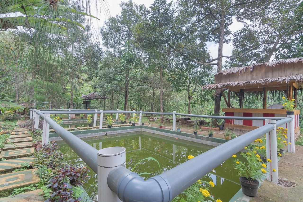 Reddoorz Resort Syariah Near D'Castello Ciater Subang Extérieur photo