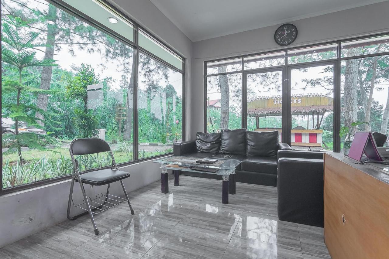 Reddoorz Resort Syariah Near D'Castello Ciater Subang Extérieur photo